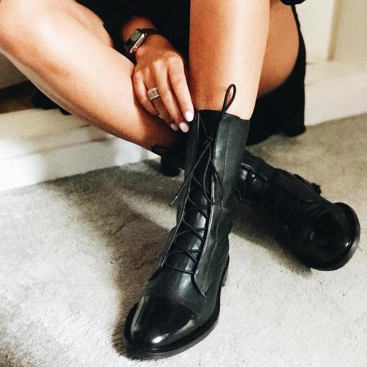 Finley Bottes Femme – Bottes Hautes en Cuir avec Lacets Élégants et Fermeture Latérale