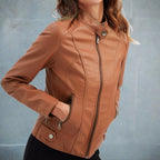 Reese Veste Femme en Cuir – Coupe Élégante avec Fermeture Éclair et Poches Zippées