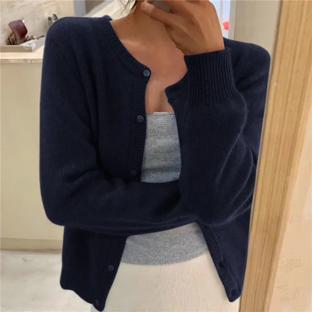 Brooklyn Cardigan Femme – Maille Douce, Coupe Ample & Fermeture Boutonnée