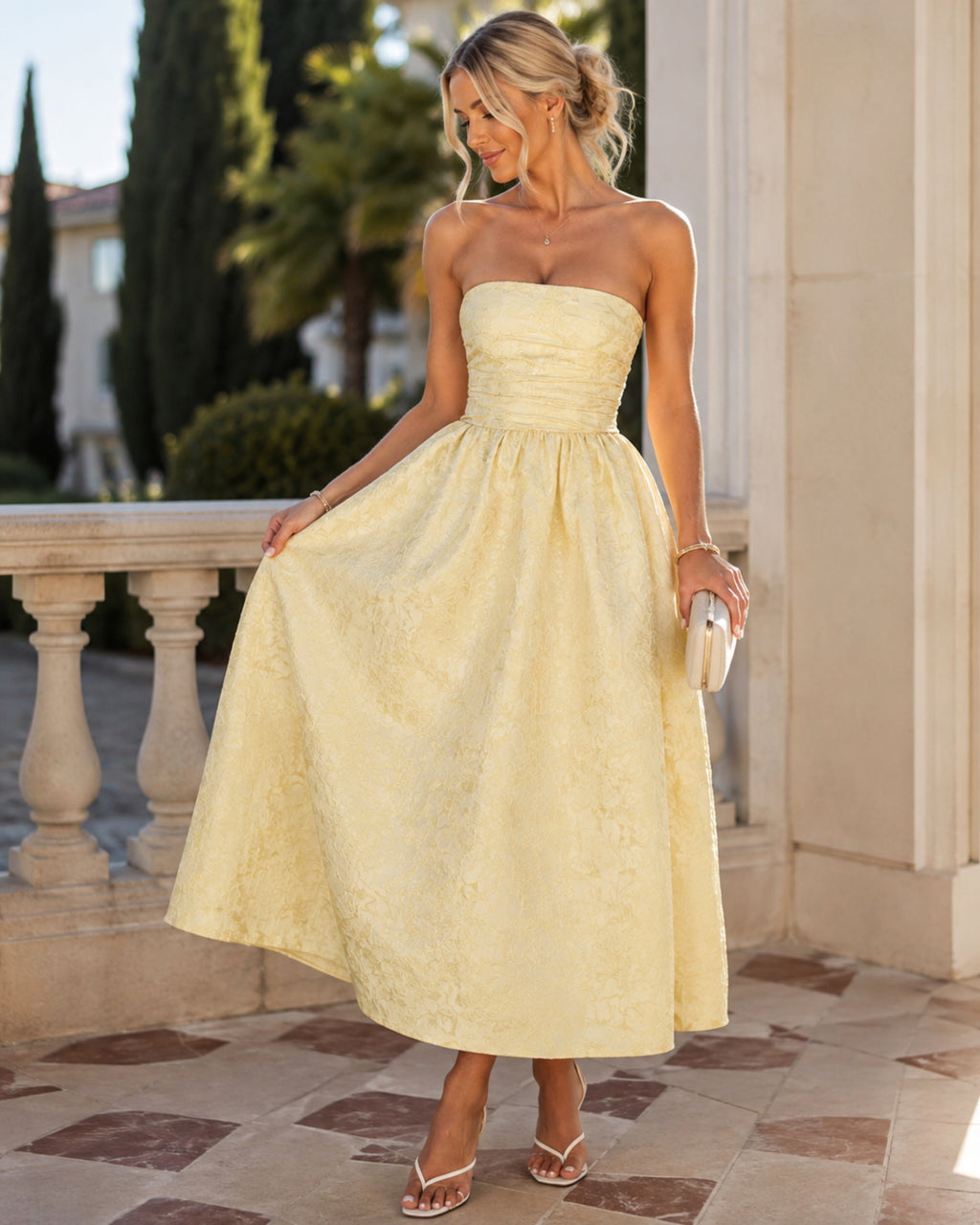 Ursula – Vestido midi de mujer amarillo limón en jacquard floral, con corpiño plisado elegante