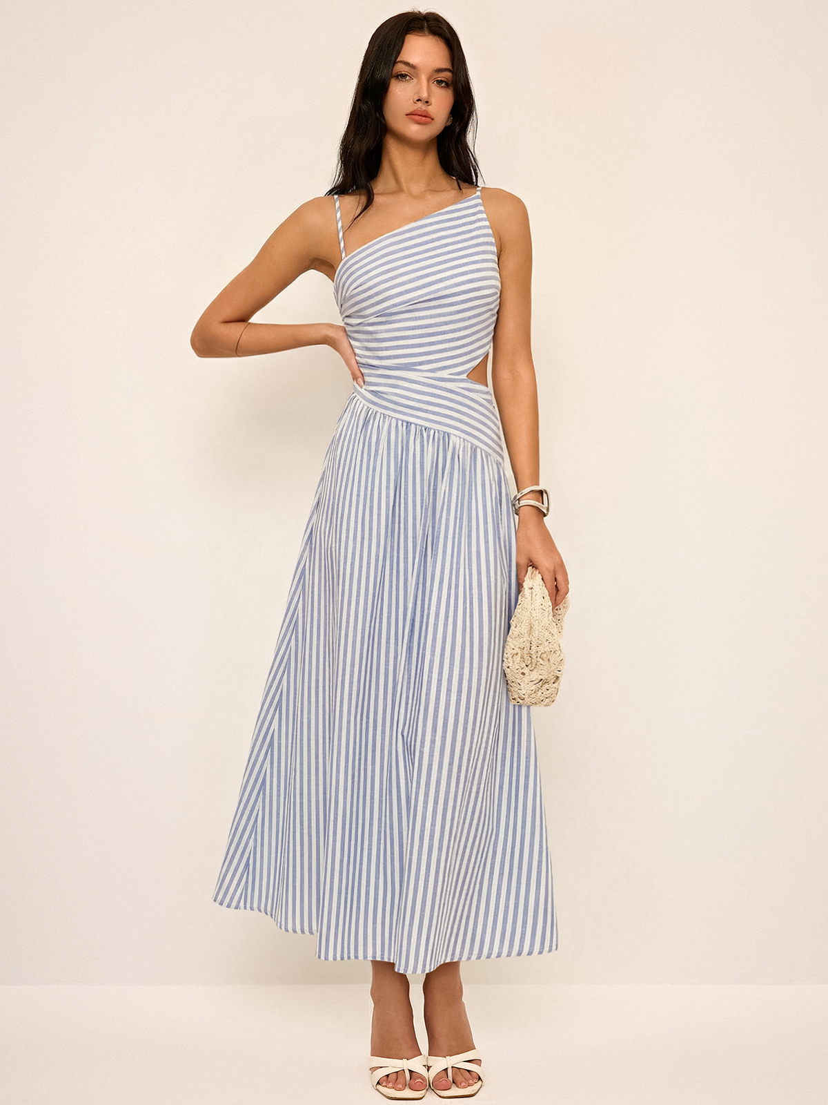 Janine Robe Maxi Asymétrique – Robe Élégante à Découpes Rayées et Col Asymétrique