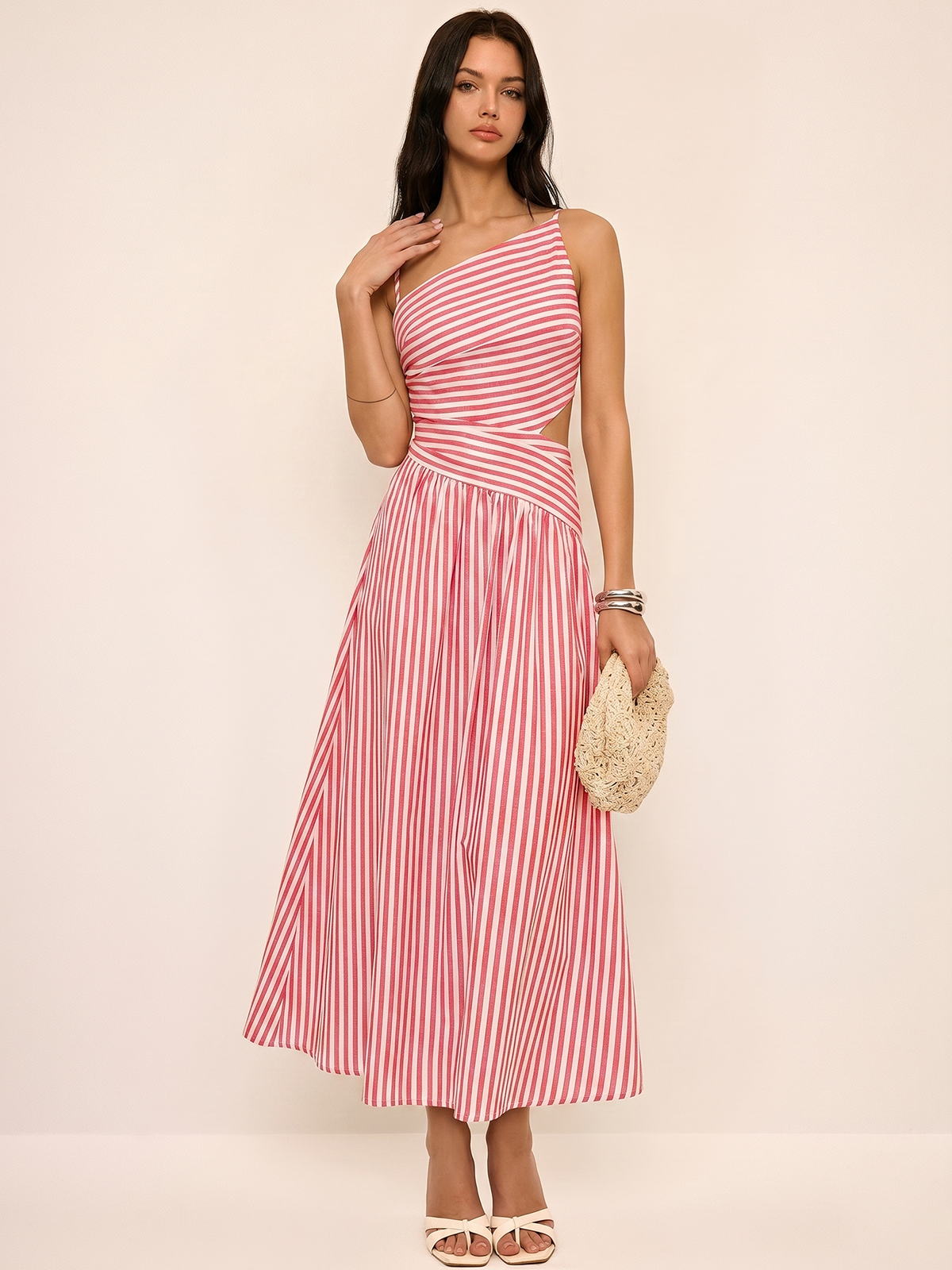 Janine Robe Maxi Asymétrique – Robe Élégante à Découpes Rayées et Col Asymétrique