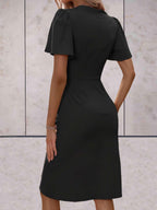 Elara Robe Cache-Cœur Femme – Robe Élégante à Col V avec Taille Nouée & Coupe Fluide
