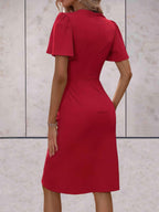 Elara Robe Cache-Cœur Femme – Robe Élégante à Col V avec Taille Nouée & Coupe Fluide