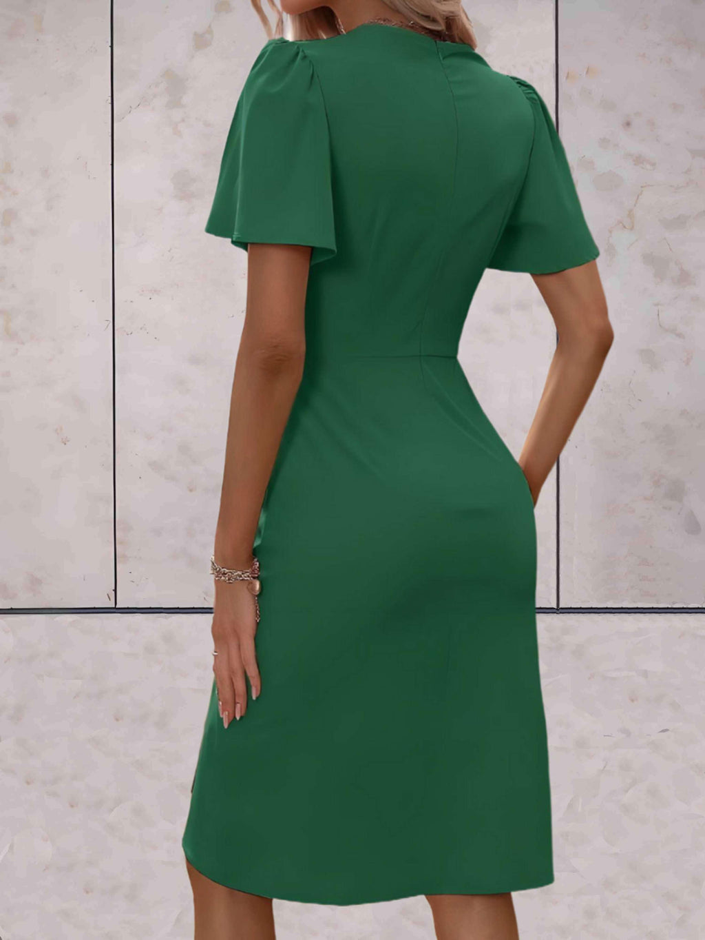 Elara Robe Cache-Cœur Femme – Robe Élégante à Col V avec Taille Nouée & Coupe Fluide