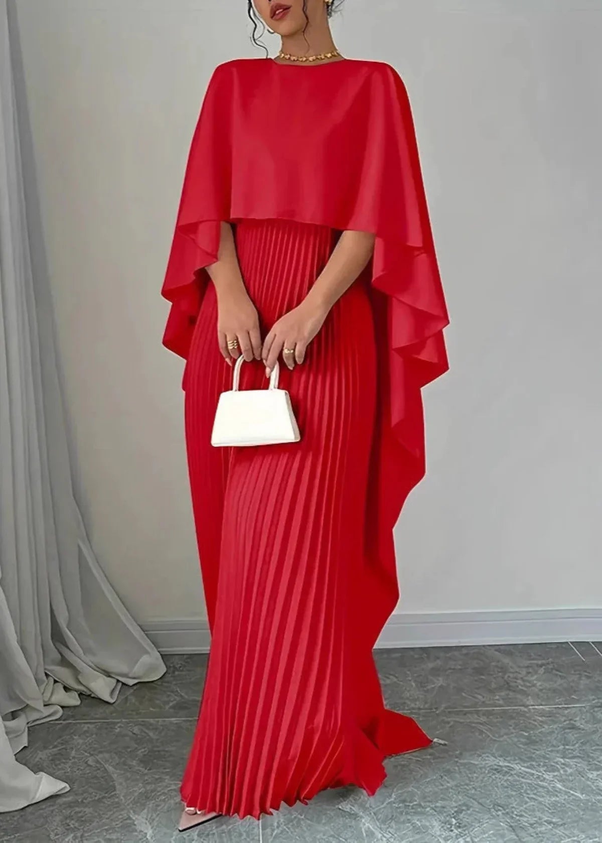 Bianca Robe Maxi Femme Cape Plissée Élégante pour Cérémonies et Soirées Chic
