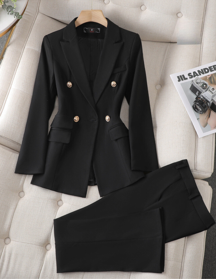 Avery Ensemble Femme Blazer et Pantalon Coupe Élégante pour un Style Raffiné