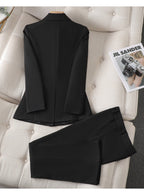 Avery Ensemble Femme Blazer et Pantalon Coupe Élégante pour un Style Raffiné