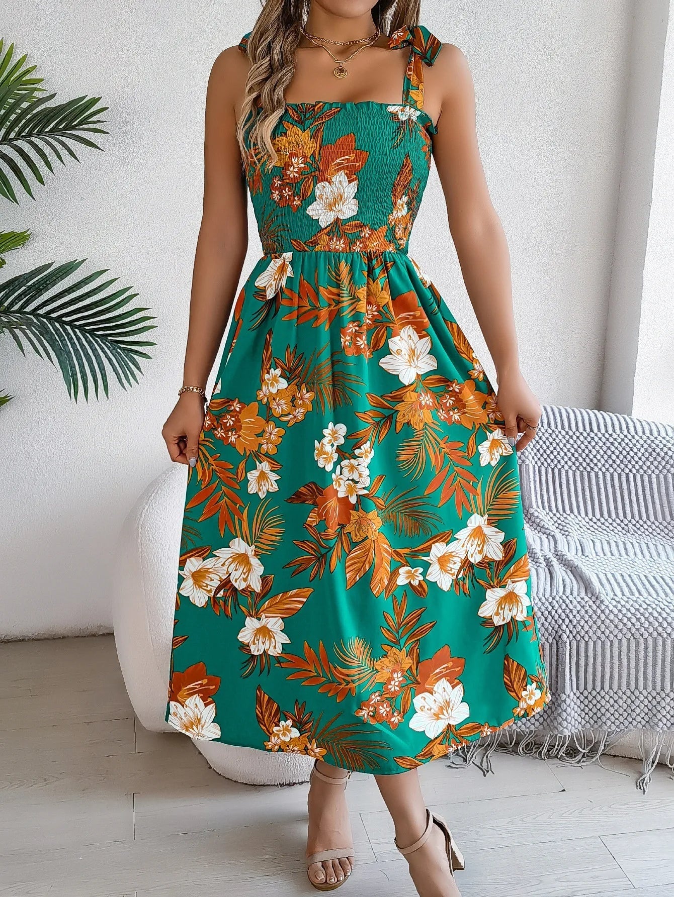Skylar Robe Midi Fleurie Femme Sans Manches Style Estival Élégant et Léger