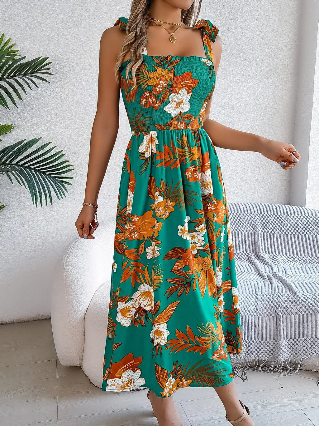 Skylar Robe Midi Fleurie Femme Sans Manches Style Estival Élégant et Léger