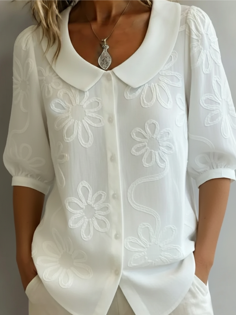 Amandine Blouse Femme – Broderie Florale, Col Rond et Coupe Confortable
