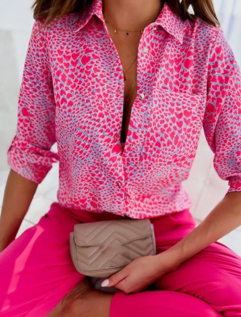 Marion Blouse Femme – Imprimé Graphique Élégant, Col Classique et Poche Poitrine
