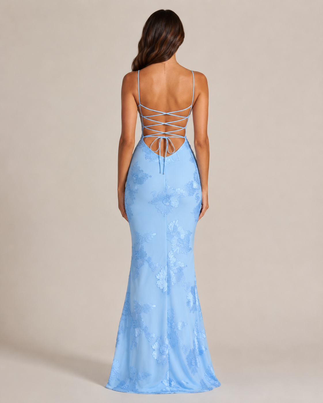 Désirée Vestido largo de mujer con tirantes finos, bordado floral y elegante espalda con cordones