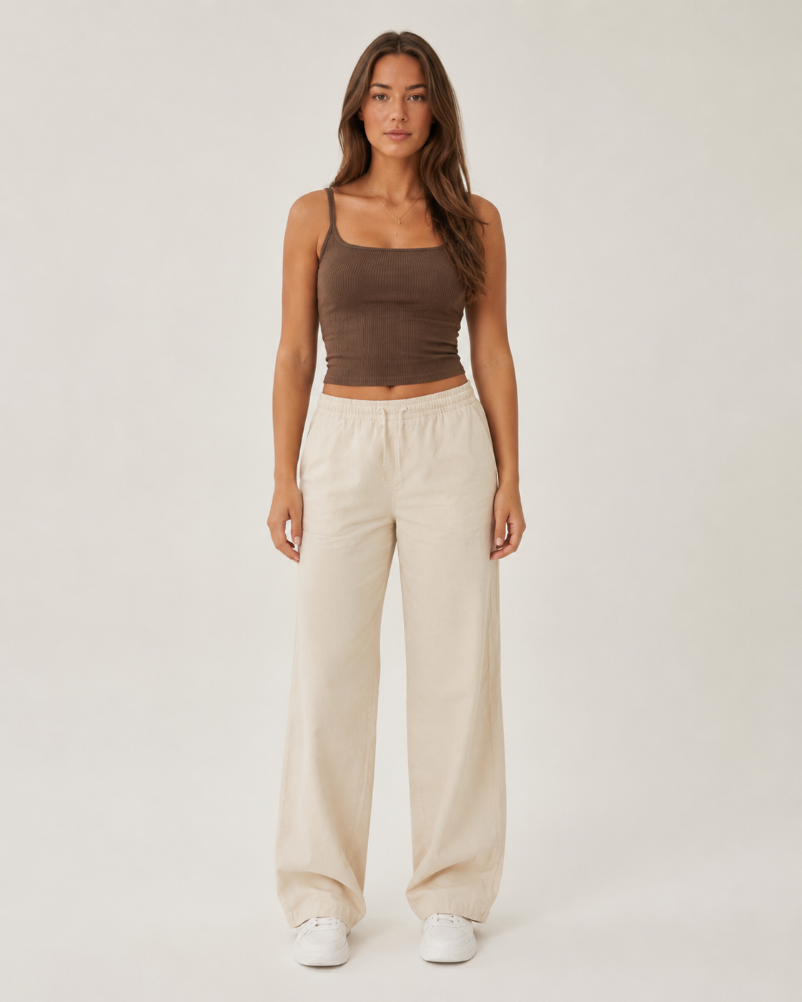 Bianca Donkerbruine Geribde Crop Top met Rechte Hals, Spaghettibandjes en Slim Fit
