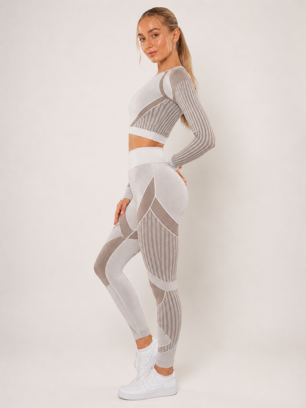 Giulia Conjunto deportivo de mujer sin costuras con leggings moldeadores y top transpirable