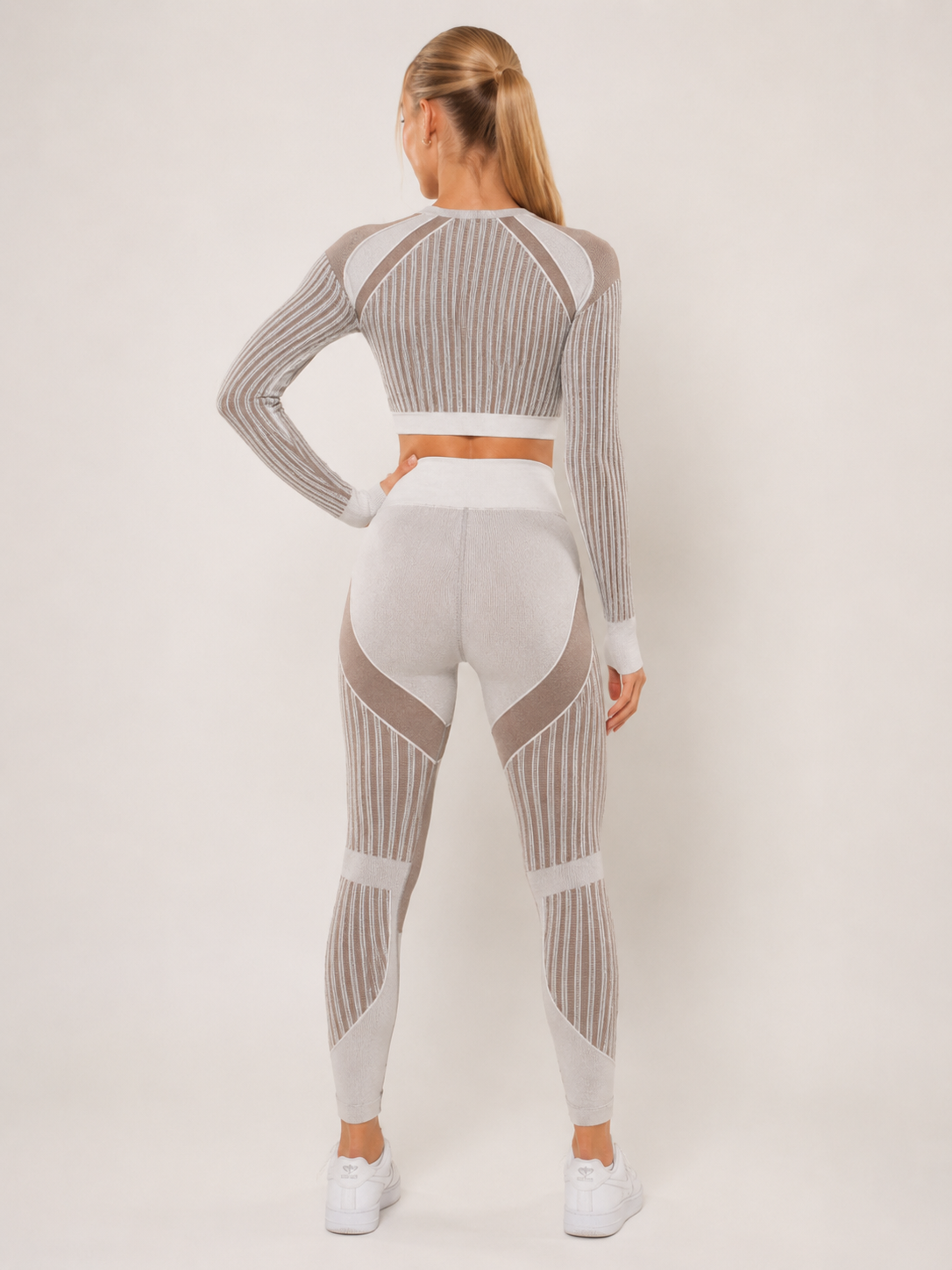 Giulia Conjunto deportivo de mujer sin costuras con leggings moldeadores y top transpirable