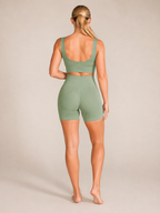 Solène Naadloze Sportset met Crop Top, Hoge Taille Shorts en Ribstructuur voor Dames