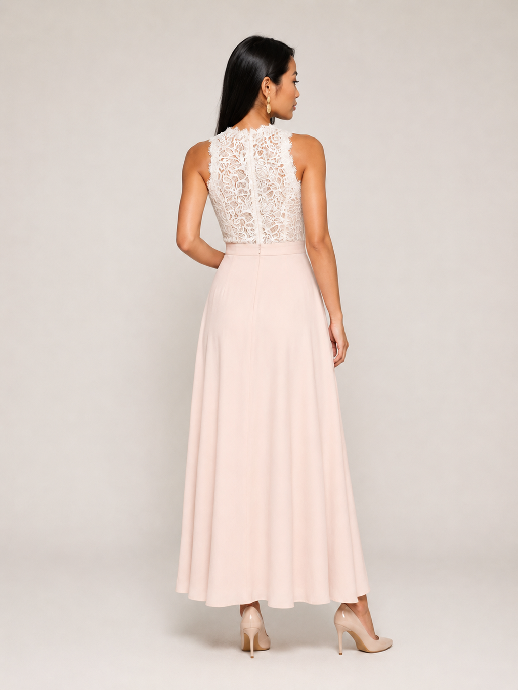 Esmée Elegant Women's Lace Maxi Dress with High Neck and Defined Waist