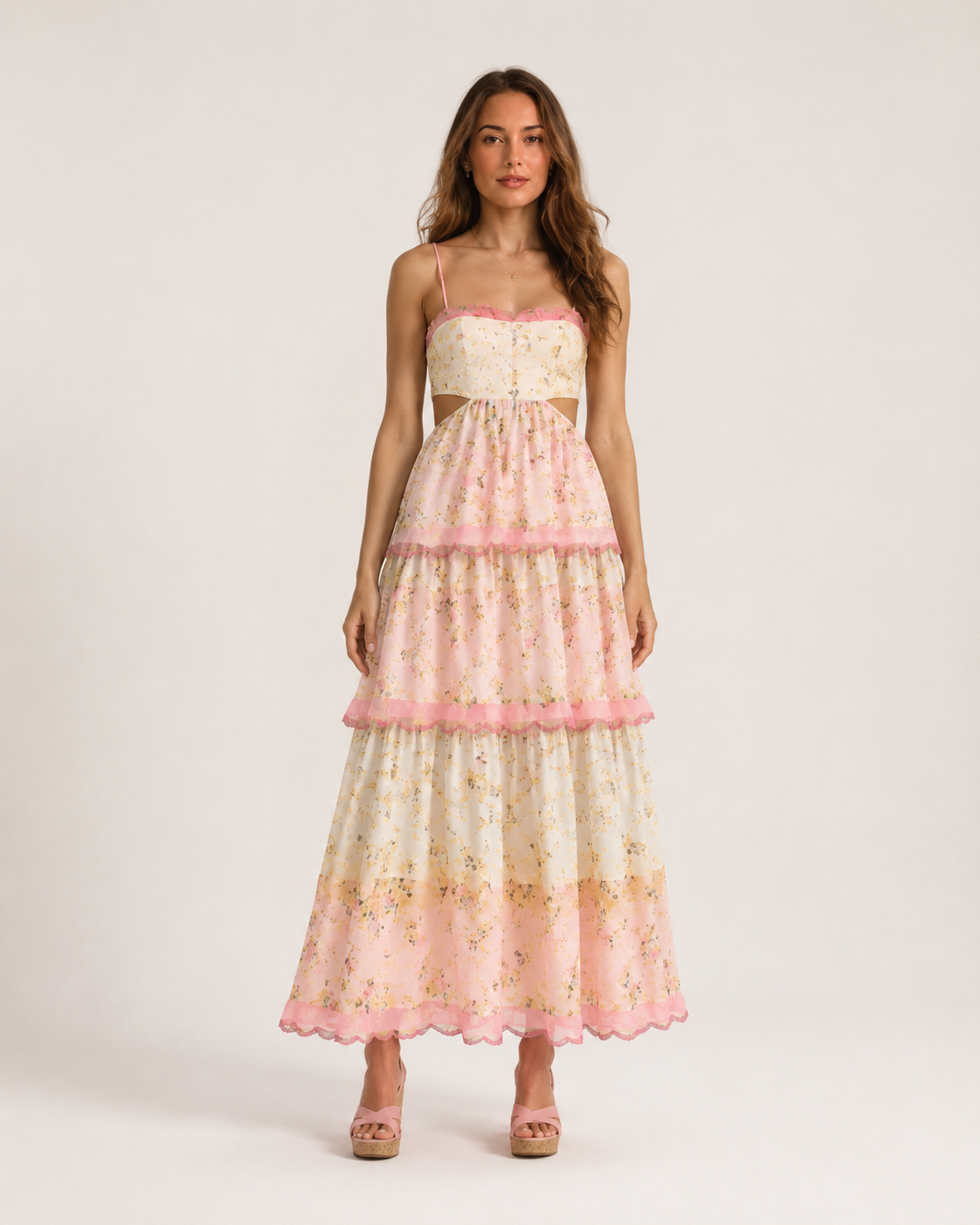 Lysandra Abito lungo floreale da donna con spalline sottili, inserti cut-out e romantici volant