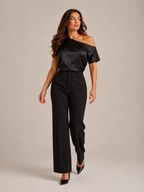 Blusa Ginevra femenina de satén con hombro descubierto y elegante escote asimétrico