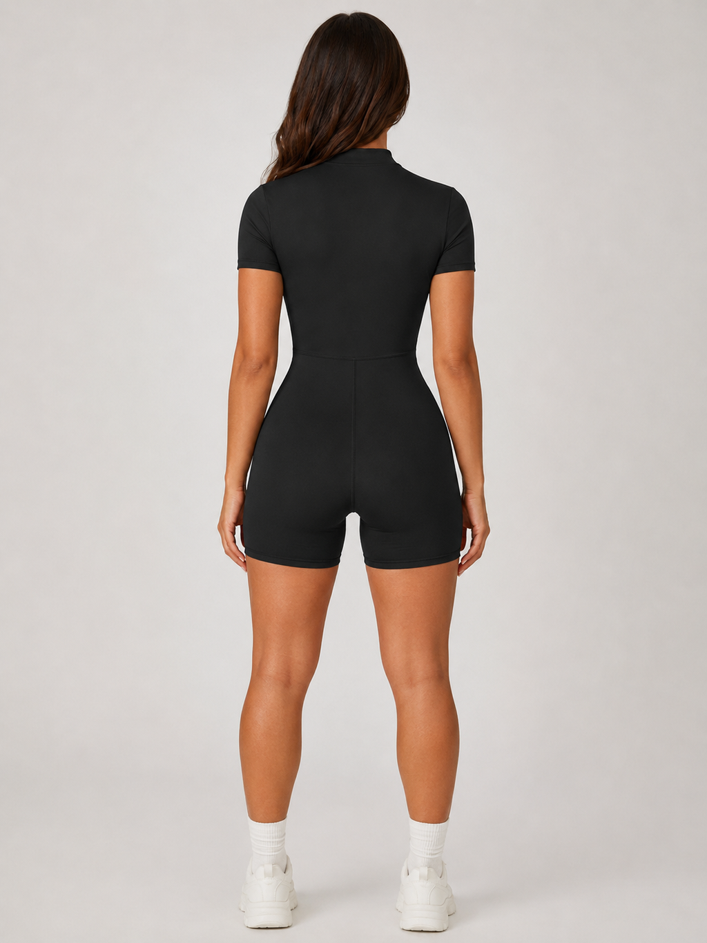 Alizée Combinaison Sport Femme à Manches Courtes Zippée Ajustée en Tissu Stretch Confort