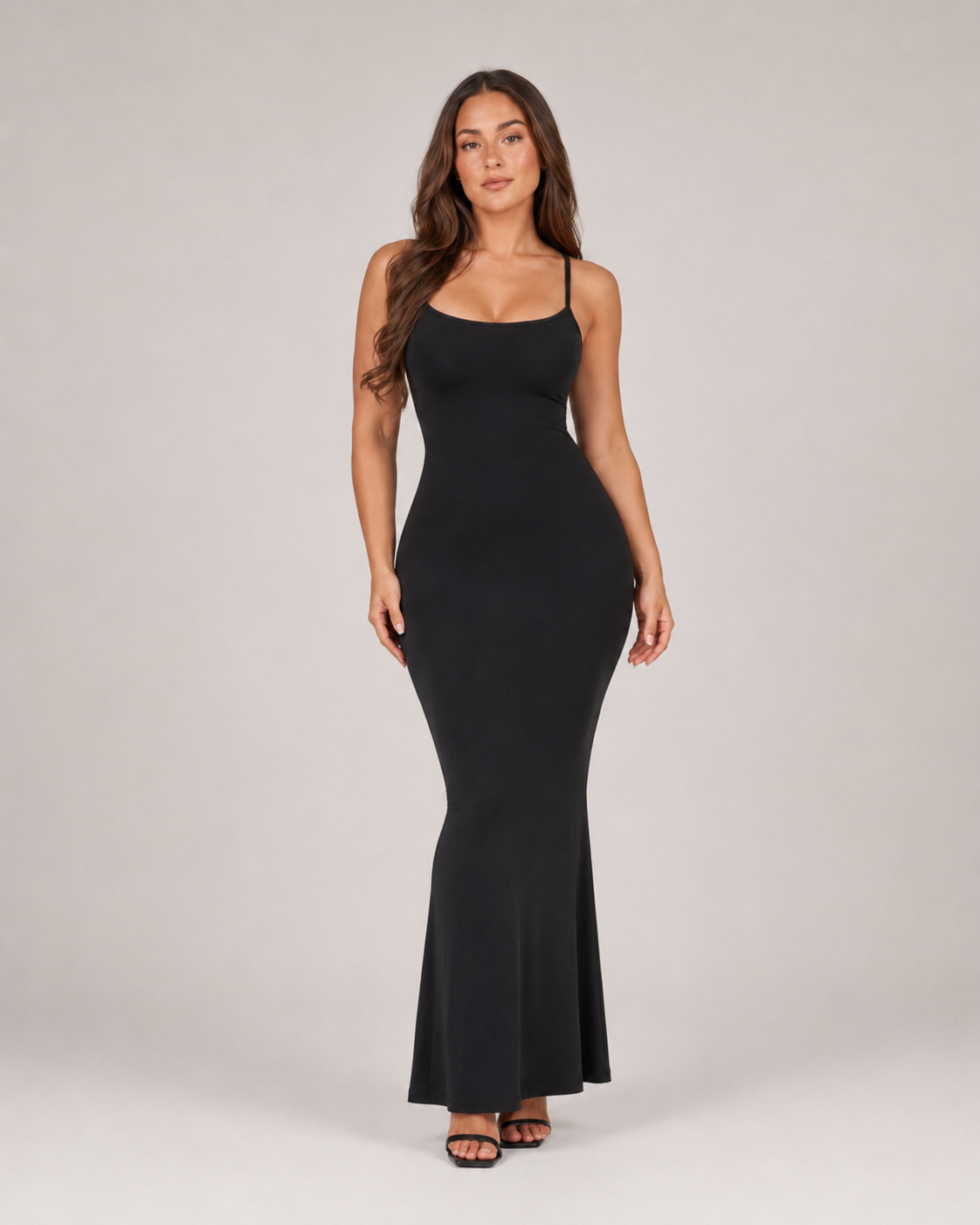 Vestido largo Karolina para mujer de modal, con tirantes finos y corte ajustado elegante