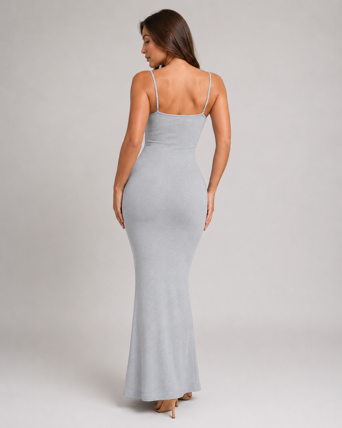 Vestido largo Karolina para mujer de modal, con tirantes finos y corte ajustado elegante