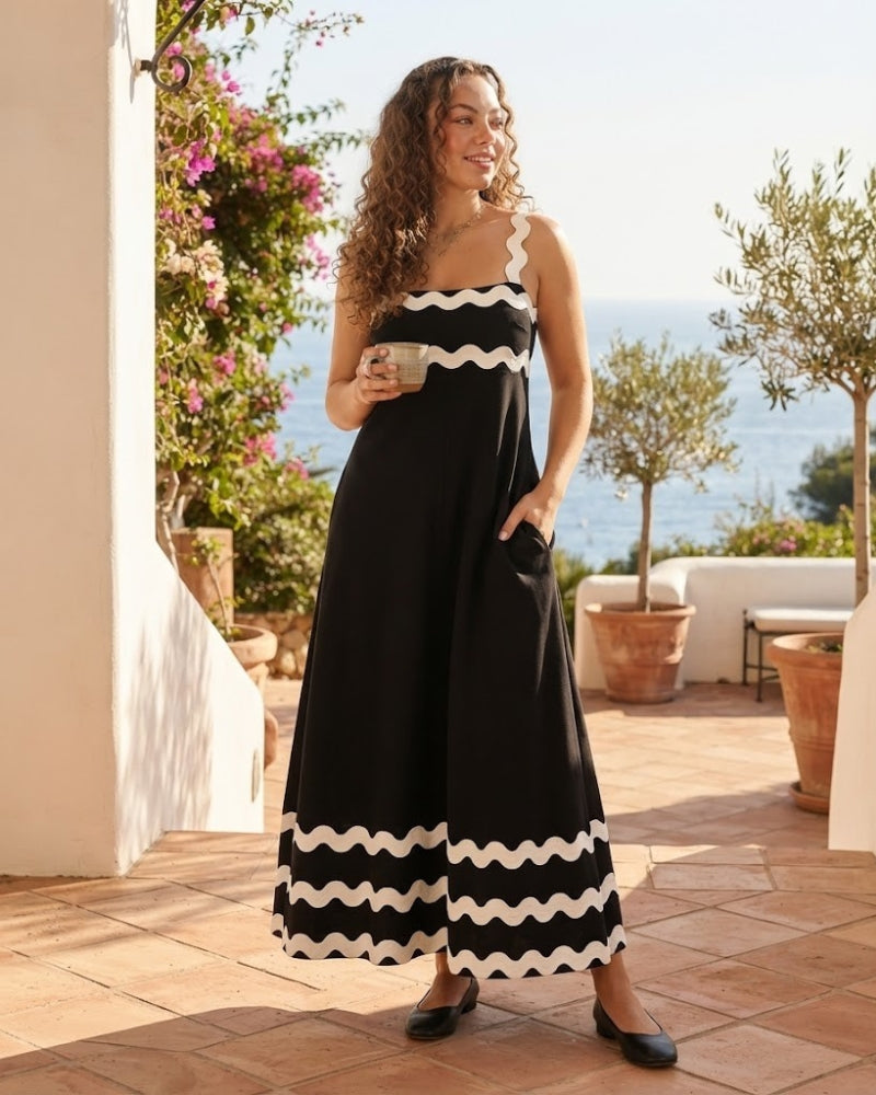 Élodie Women's Maxi Dress with Contrasting Wavy Straps and Elegant Flowing Fit