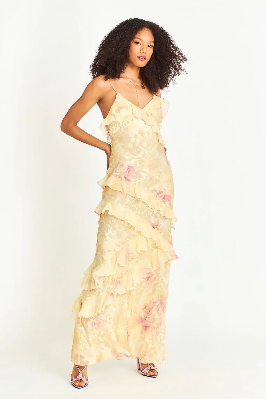 Angelique Robe Longue Femme – Robe Maxi Romantique à Volants avec Dos Élégant & Coupe Fluide