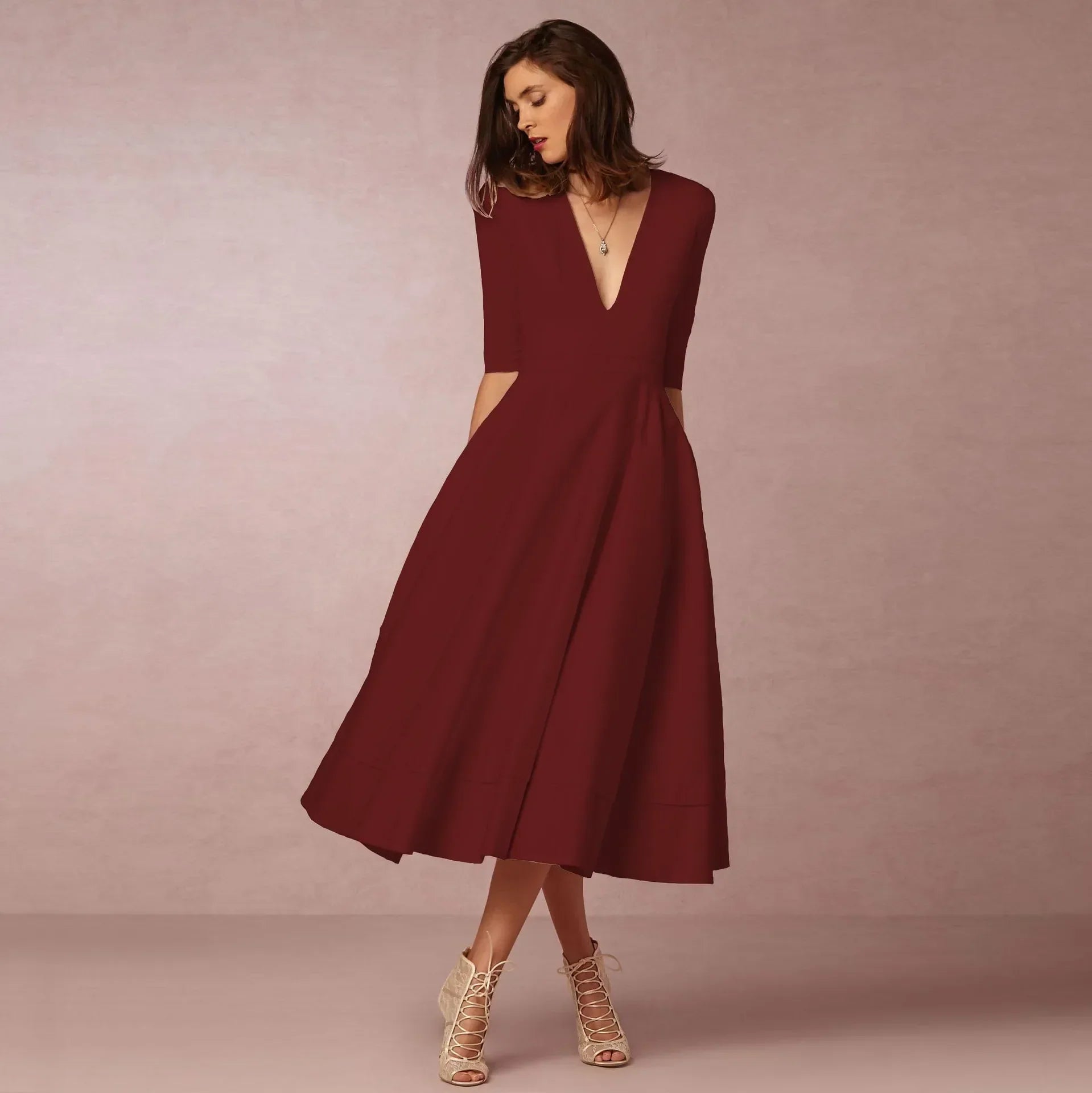 Kennedy Robe Midi Femme – Robe Évasée à Col V avec Taille Cintrée et Élégance Intemporelle