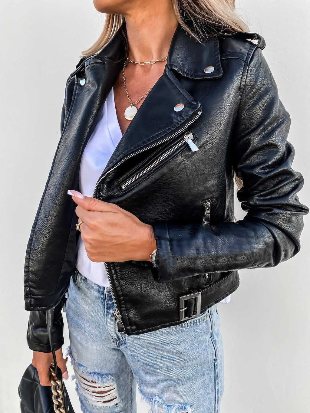 Giacca da donna Monroe – Giacca biker in pelle con chiusura asimmetrica e stile audace
