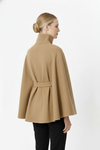 Solène Cape Femme – Cape en Laine Mélangée avec Col Montant et Ceinture Élégante