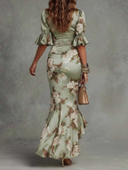 Rochelle Robe Maxi Asymétrique en Satin – Robe Fleurie Élégante à Manches Cloche Volantées