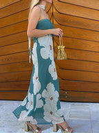 Élodie – Vestido largo palabra de honor azul petróleo con grandes flores blancas y corte fluido