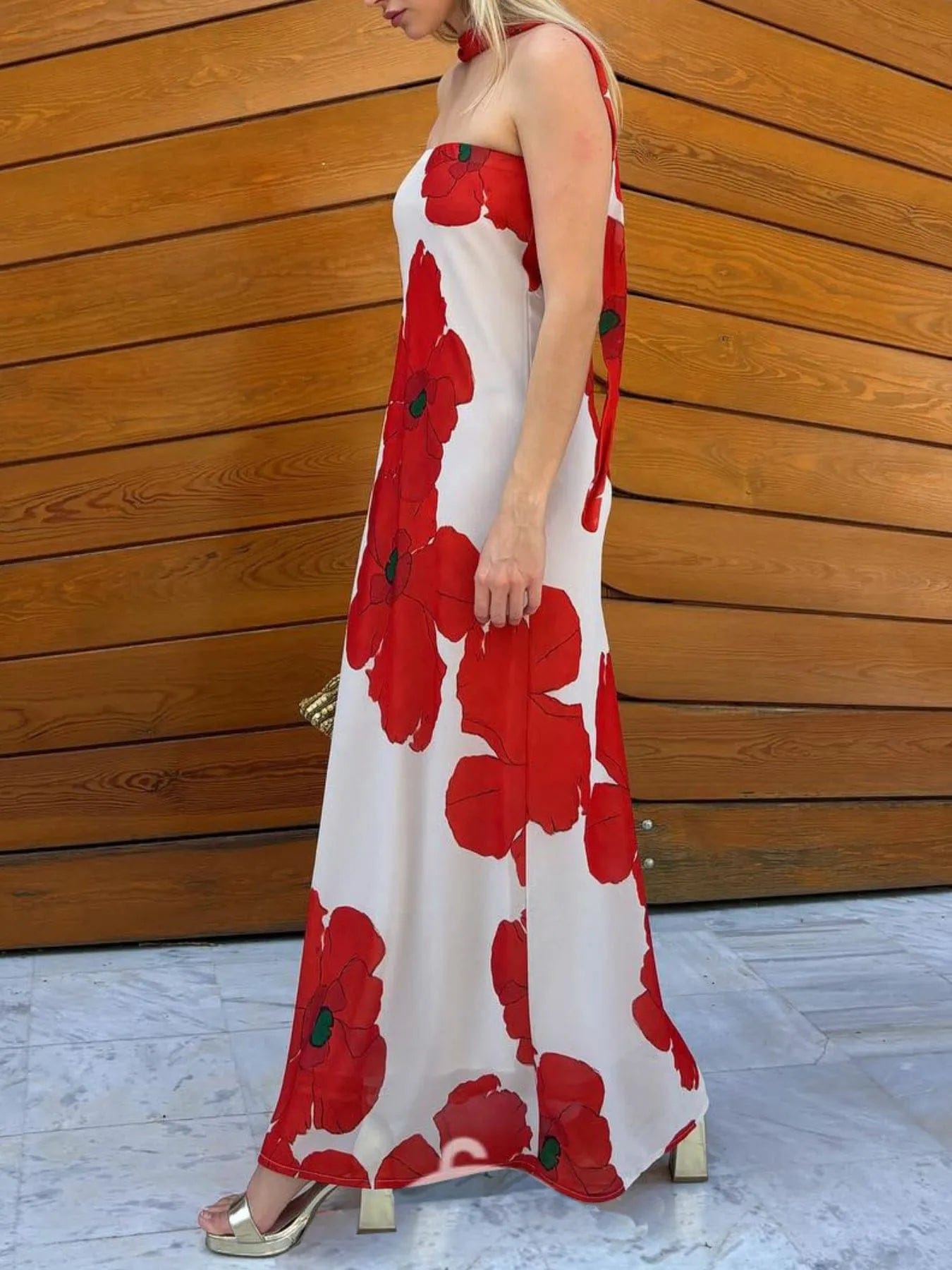 Élodie – Vestido largo palabra de honor azul petróleo con grandes flores blancas y corte fluido