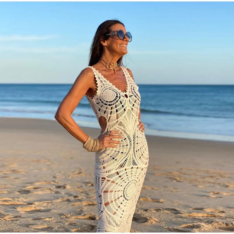 Giulia – Robe longue femme en crochet beige ajouré, élégante pour la plage d’été
