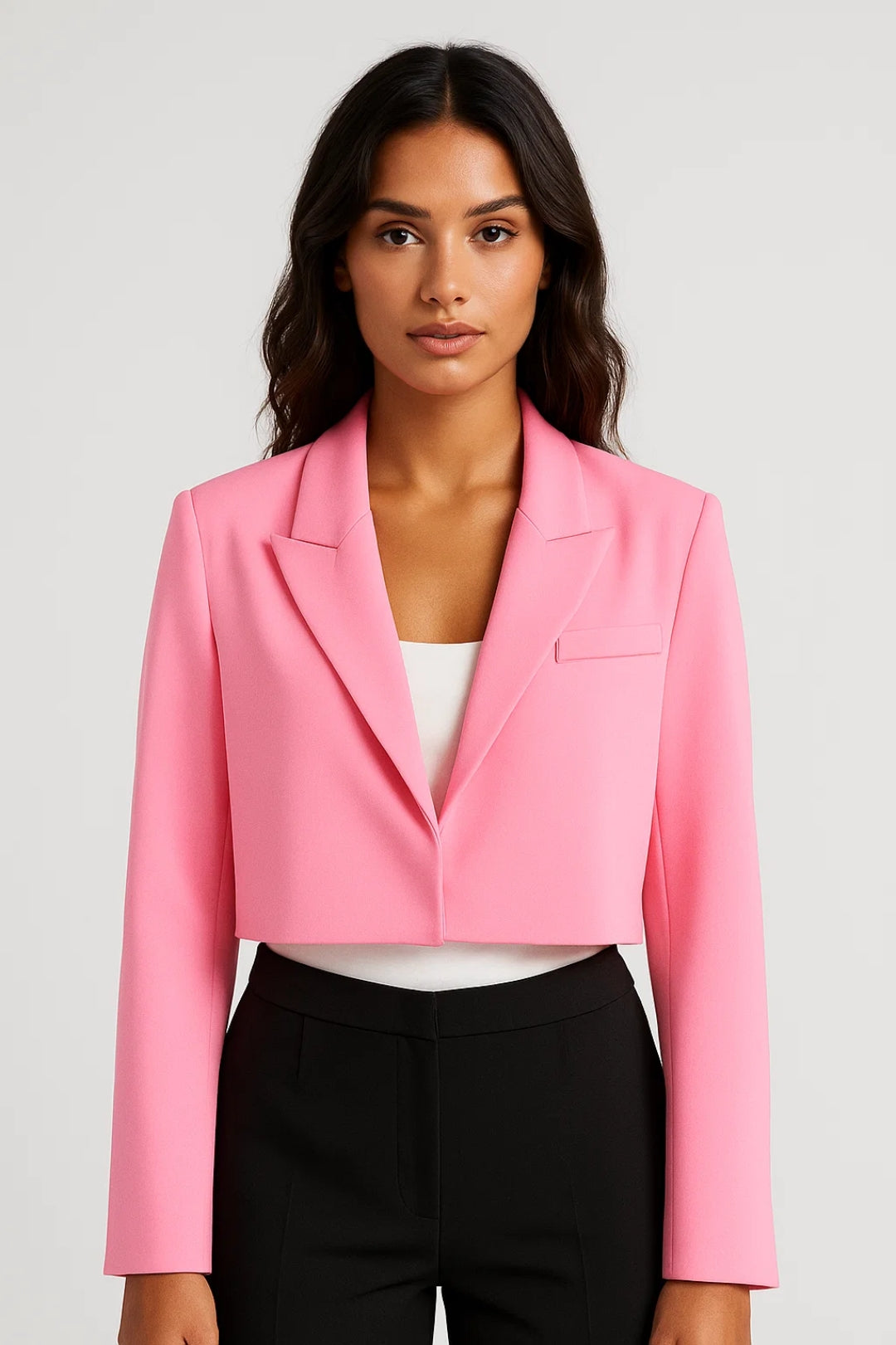 Evelyne Blazer Court Femme – Blazer Cintré avec Col à Revers et Coupe Élégante