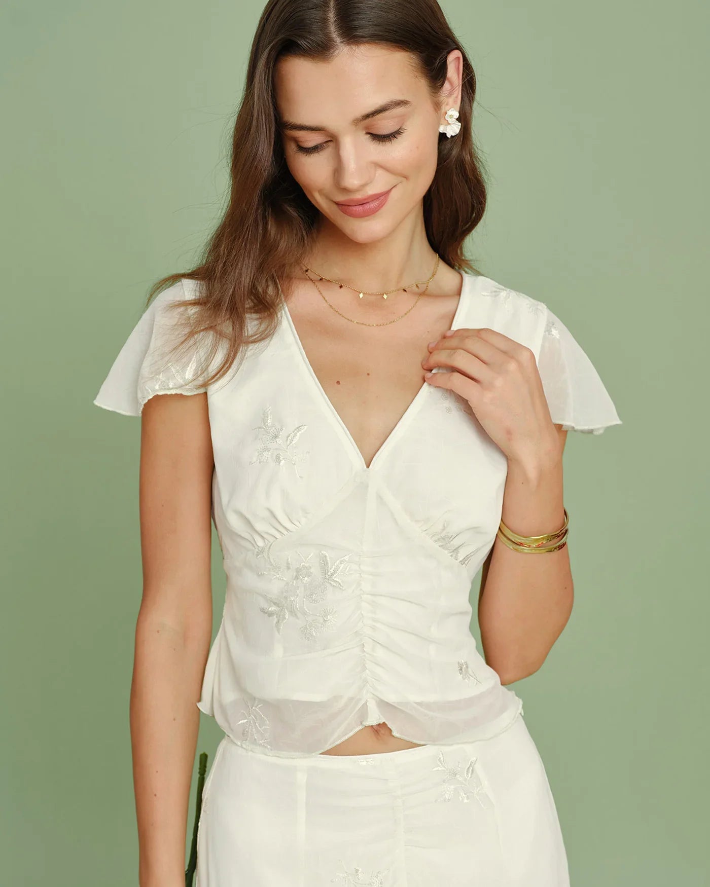 Emerson Blouse Femme Col V Brodée à Manches Volantées Élégante et Chic