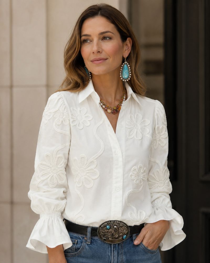 Valerie Blouse Femme – Broderie Florale Raffinée, Col Classique et Manches Volantées