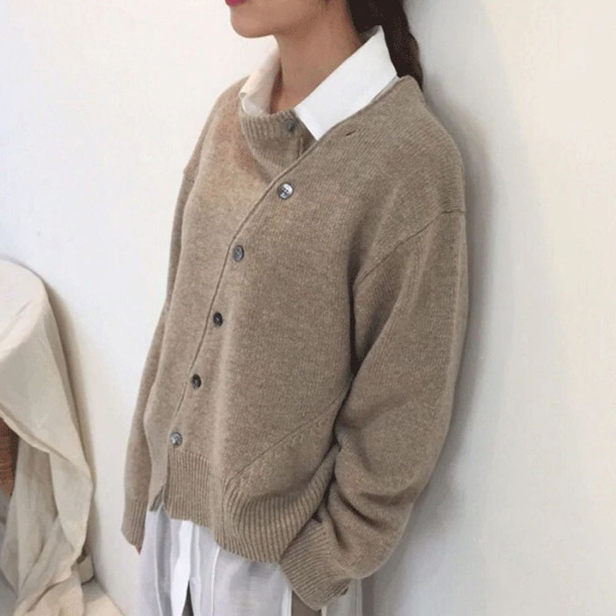 Kendall Cardigan Femme – Maille Cachemire Douce avec Boutonnage Asymétrique