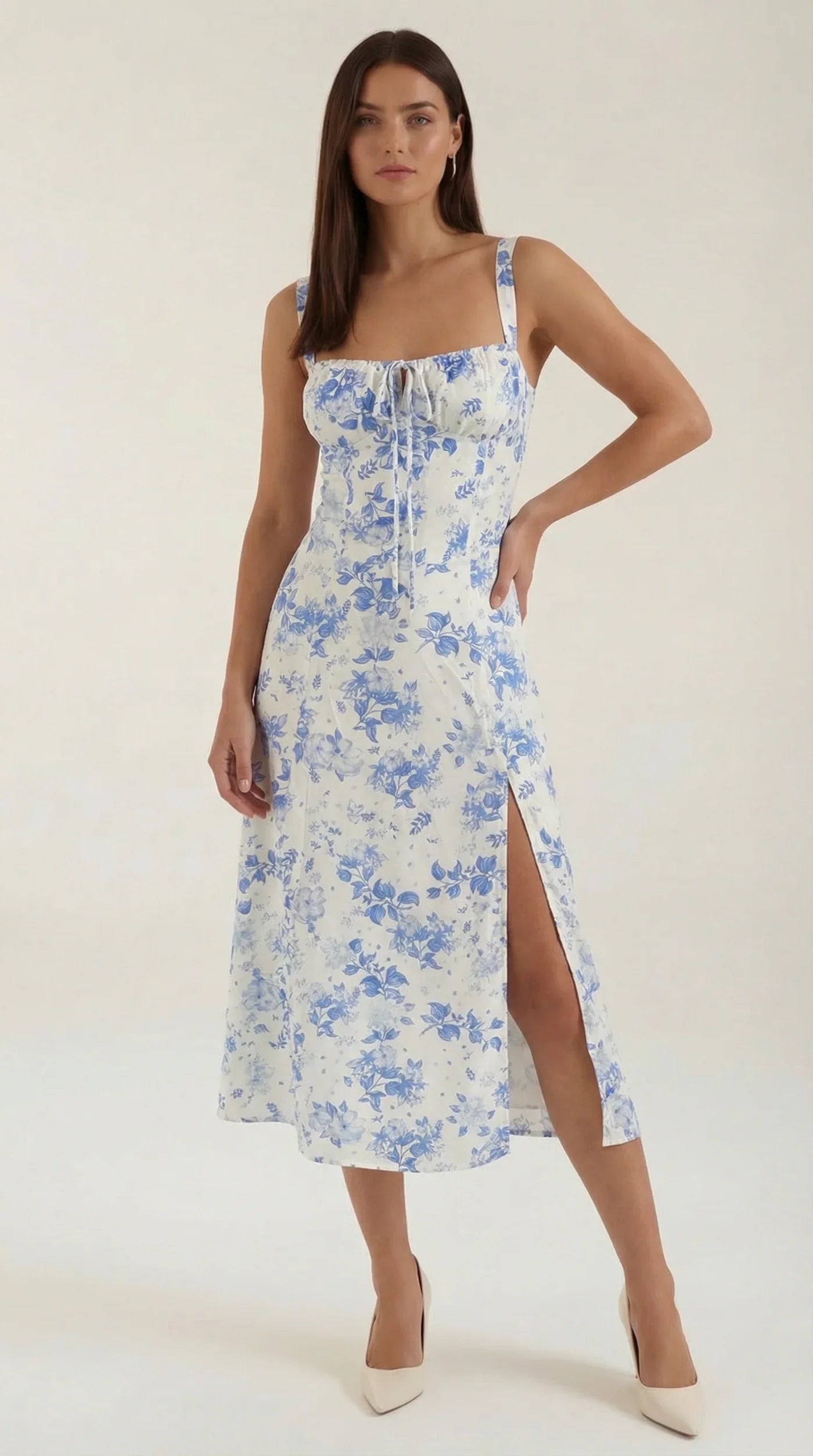 Brielle Robe Midi Fleurie Femme à Fente et Encolure Cœur Élégante Chic