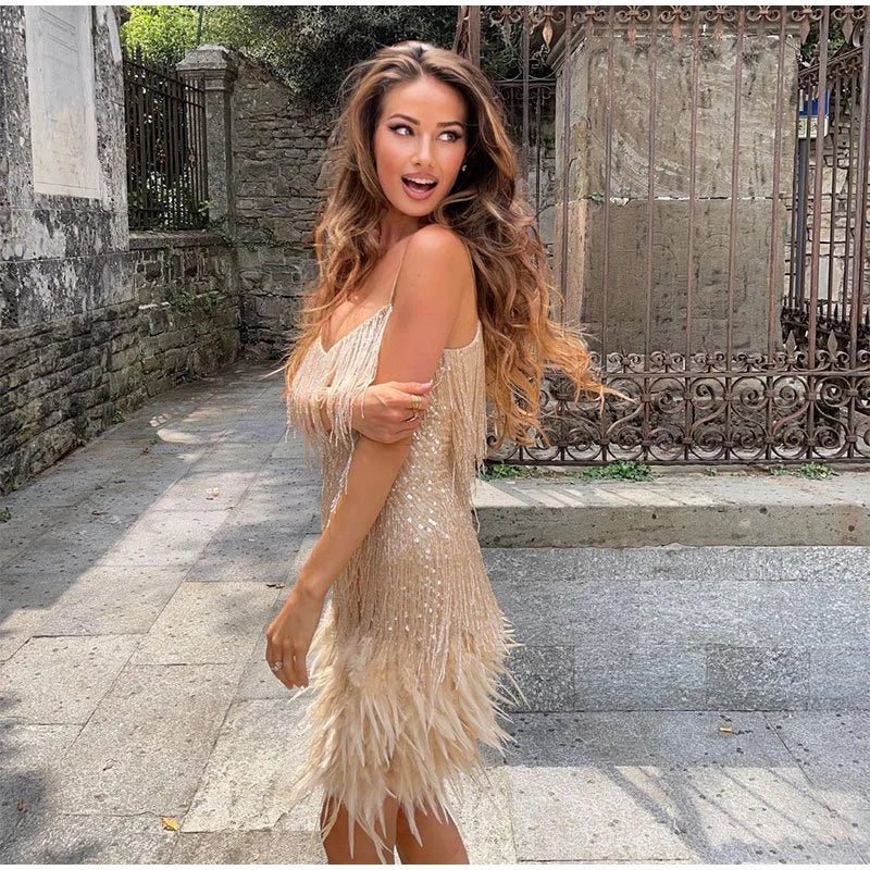Avery Robe Cocktail Femme – Robe Courte à Franges Brillantes pour Soirées Élégantes