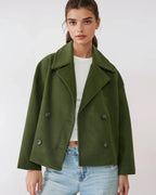 Clémence Veste Femme – Coupe Courte Croisée, Revers Larges & Style Élégant