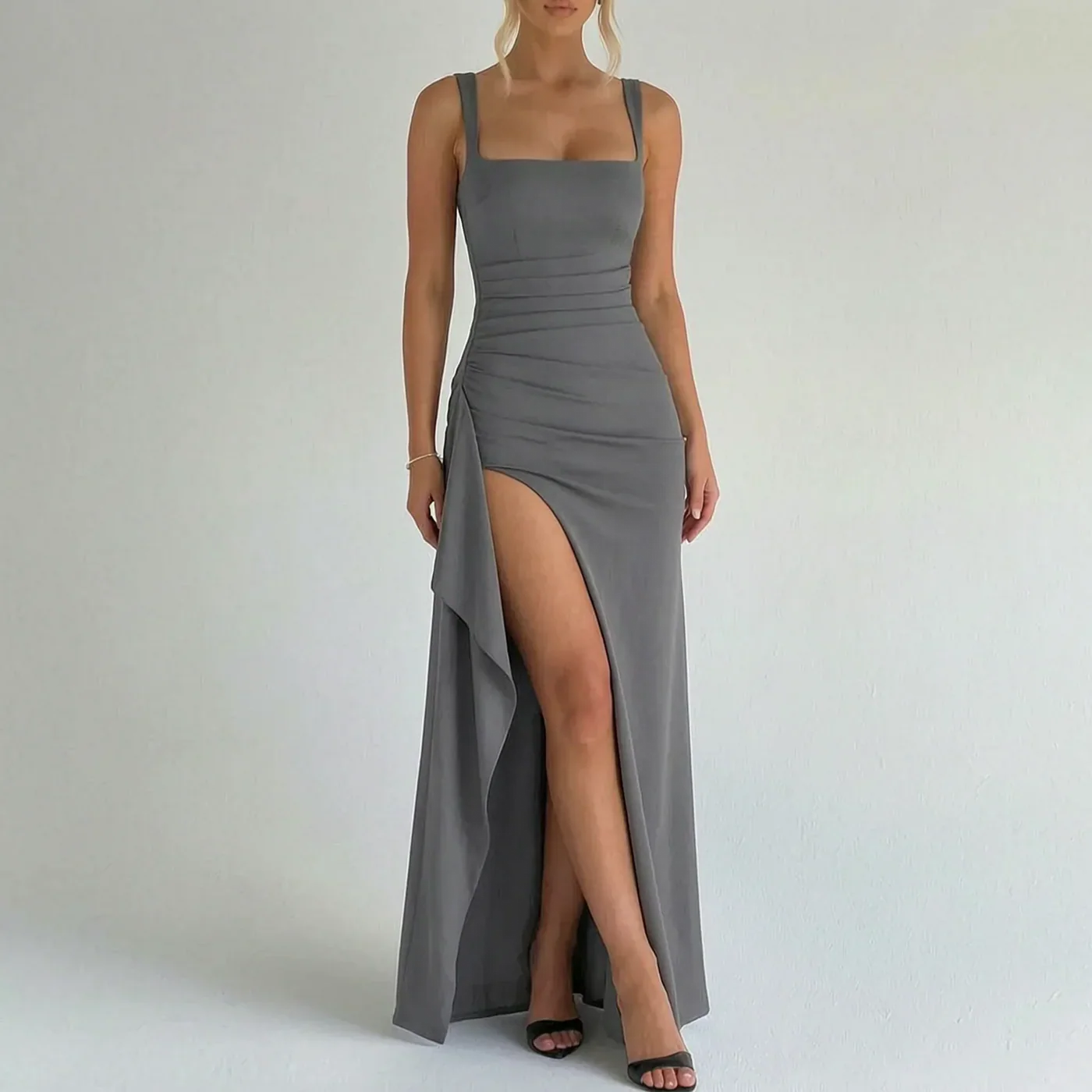 Vivienne Robe Maxi Femme Fendue à Encolure Carrée Élégante pour Gala Chic