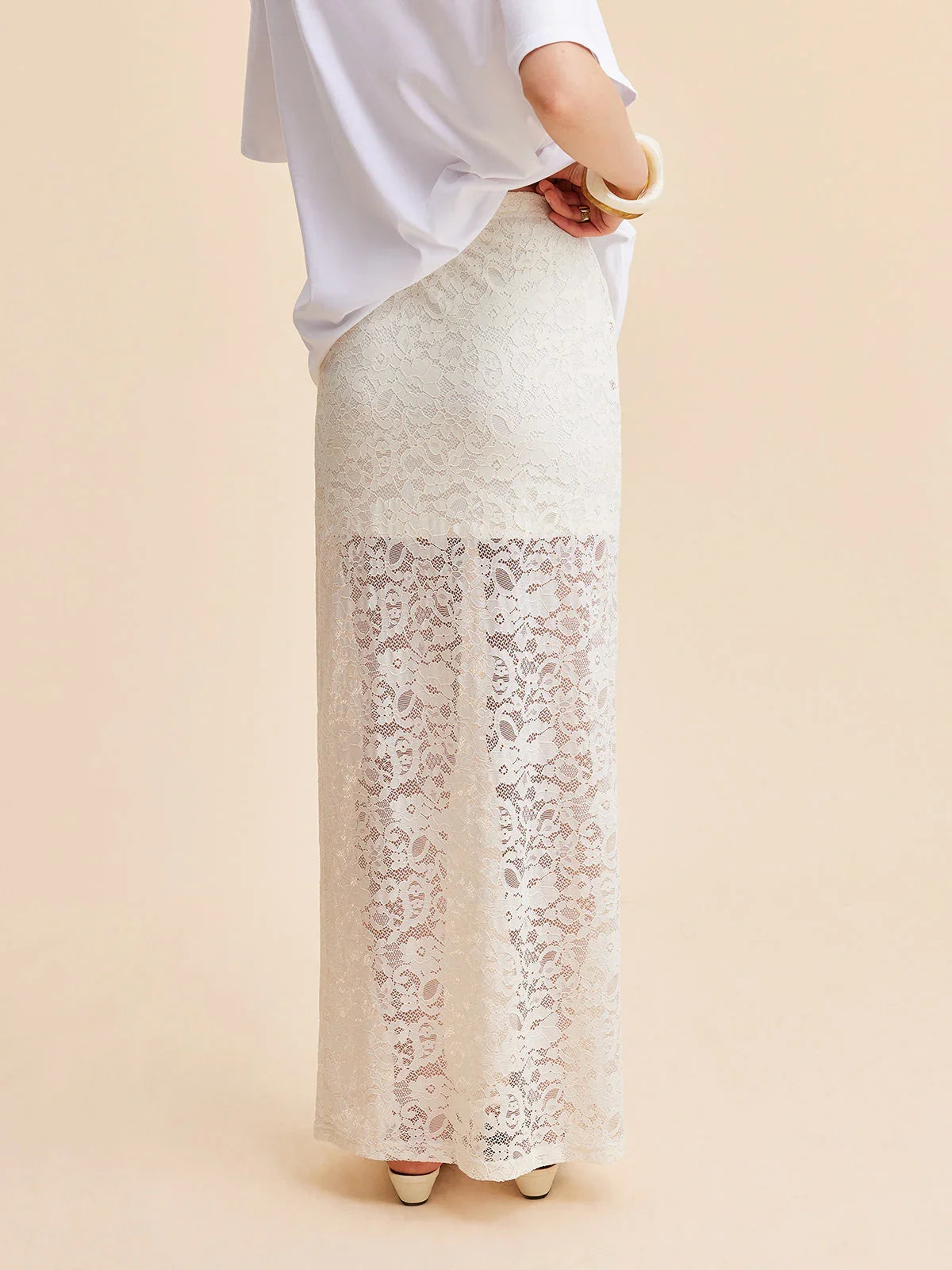 Maëlys Jupe Maxi Beige en Dentelle Semi-Transparente au Style Élégant et Raffiné