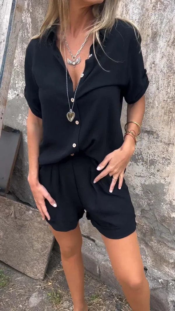 Solène Ensemble Blouse et Short à Boutons avec Manches Retroussées au Style Estival Chic